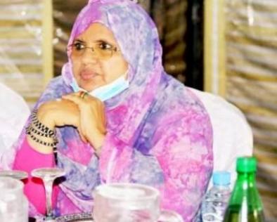 بنت عبد المالك رئيسة جهة نواكشوط، عضوا في المجلس الوطني اللامركزية
