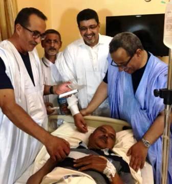 ووصل الشيخ ولد باي الليلة إلى المستشفى العسكري بمقاطعة لكصر في ولاية نواكشوط الغربية بعيد تعرض السيارةh
